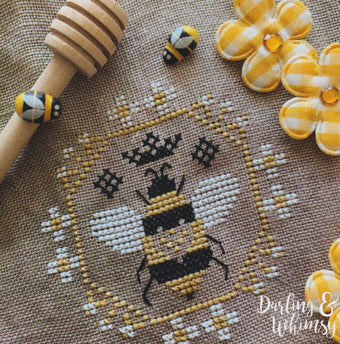 Quirky Quaker - Queen Bee